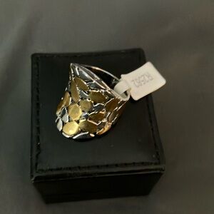 Costume ring new with tag size 8